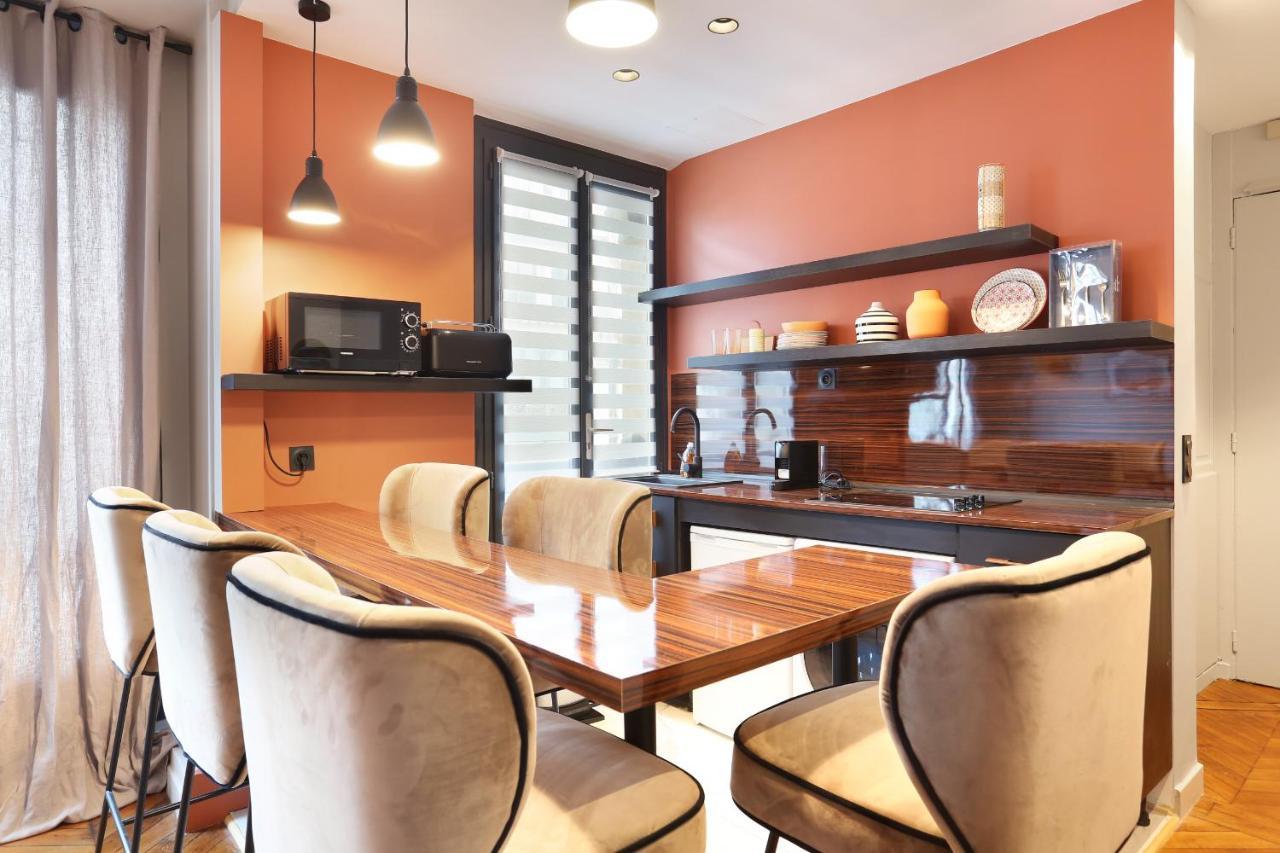 Apartment Center Of Paris By Studio Prestige Экстерьер фото