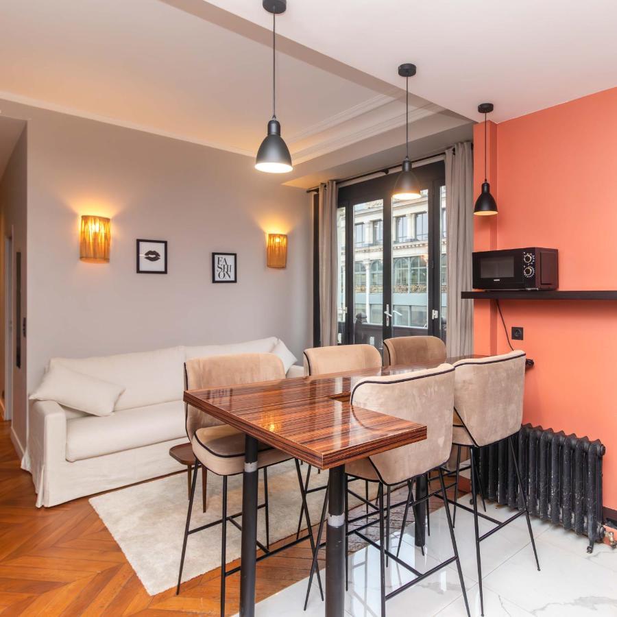 Apartment Center Of Paris By Studio Prestige Экстерьер фото