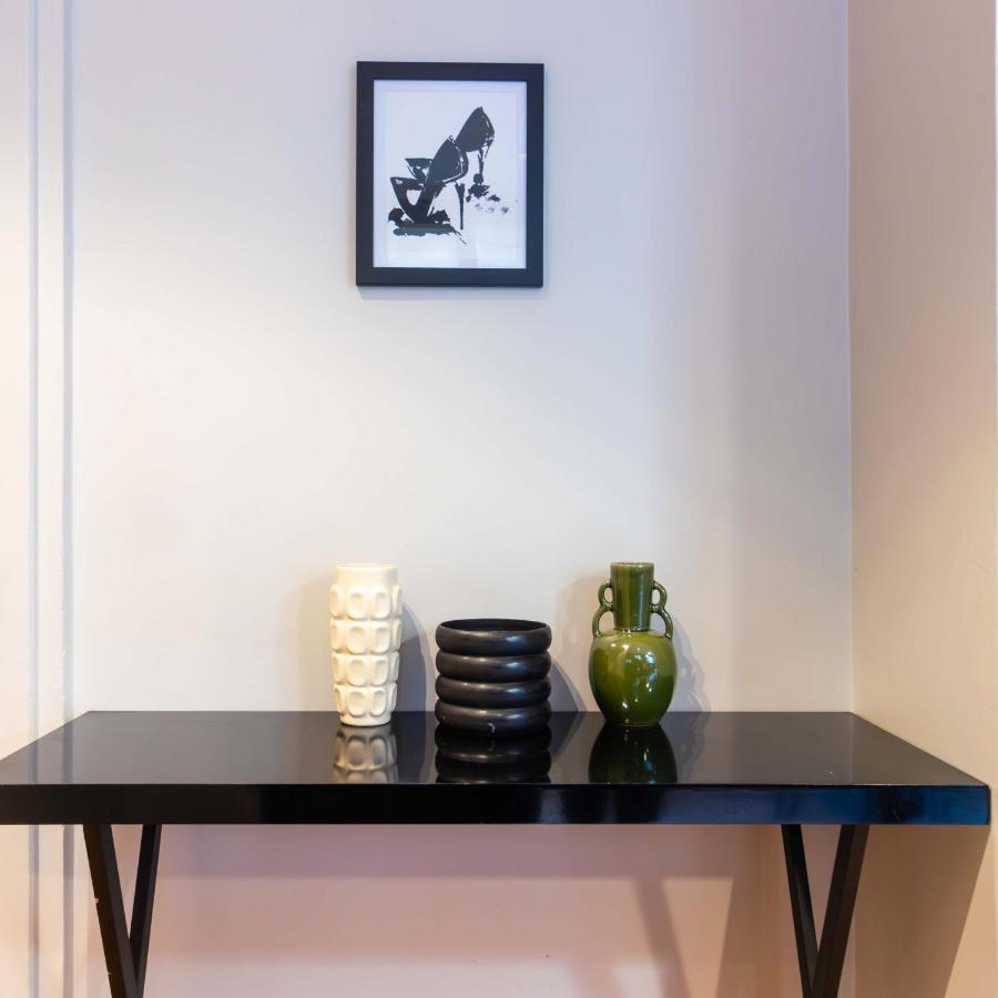 Apartment Center Of Paris By Studio Prestige Экстерьер фото