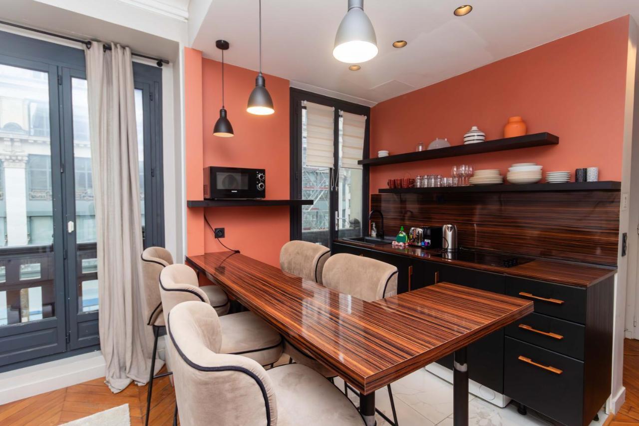 Apartment Center Of Paris By Studio Prestige Экстерьер фото