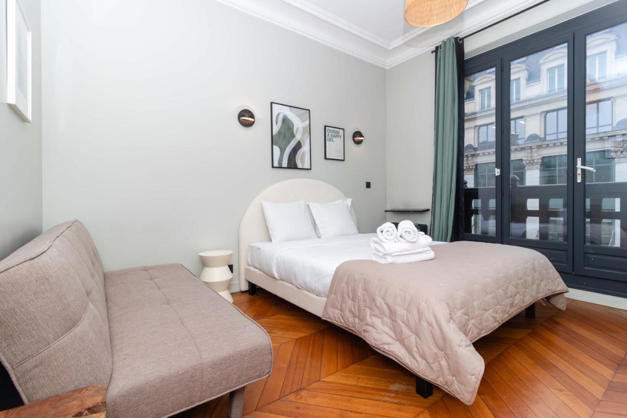 Apartment Center Of Paris By Studio Prestige Экстерьер фото